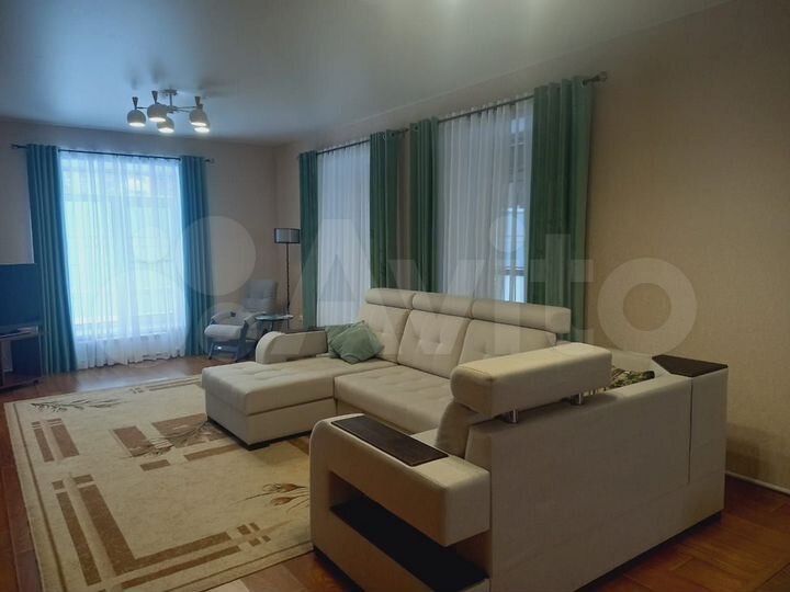 Дом 187,5 м² на участке 9,2 сот.