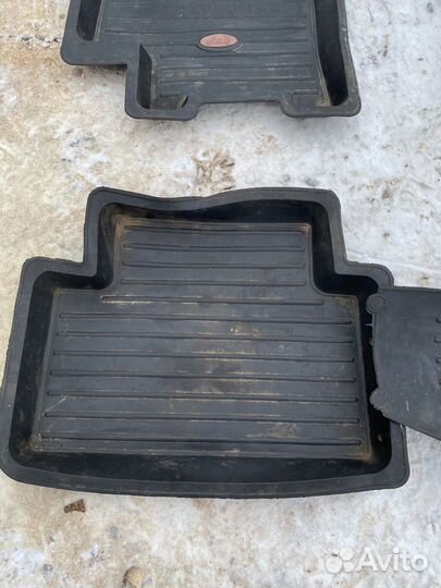 Коврик резиновый для автомобиля