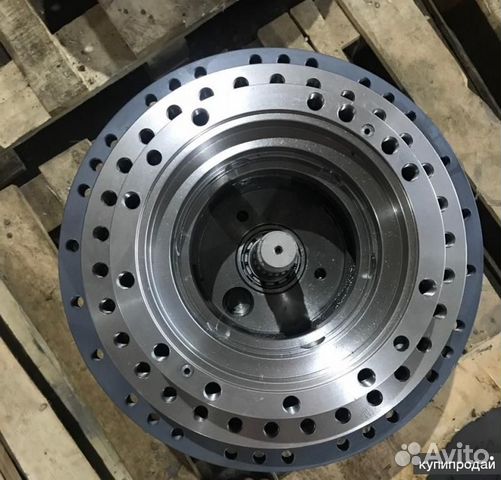 Редуктор хода без гидромотора Hyundai R210-7