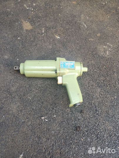 Ударные гайковерты