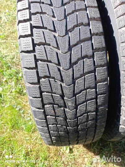 Dunlop Dectes SP001 235/70 R16