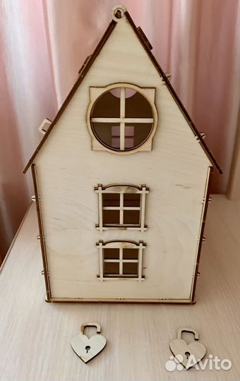 Свадебный домик-казна для конвертов