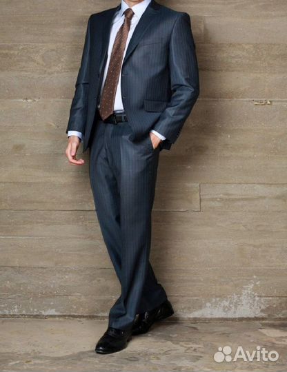 Классический костюм Van Cliff (+рубашка) 52-54 р