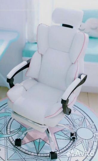 Компьютерное офисное кресло стул с подголовником