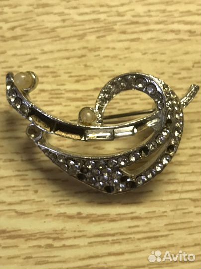 Винтажная брошь