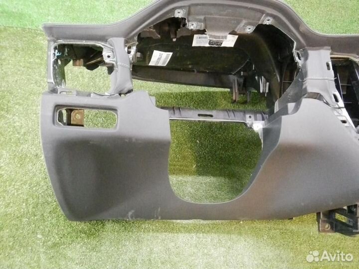 Торпедо Volvo XC60 2 (2017-н.в.)