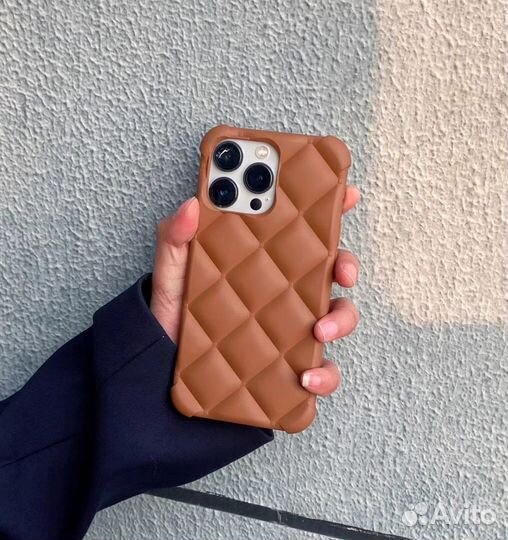 Чехол на iPhone