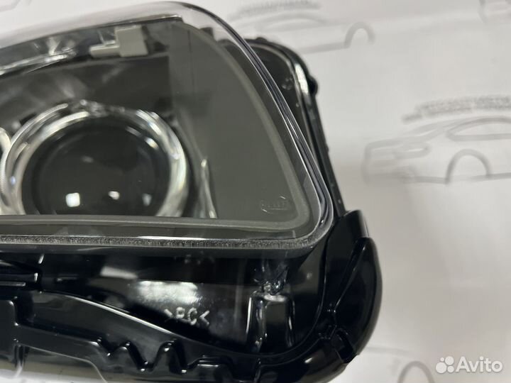 Правая пассажирская фара BMW F10 рестайл биксенон