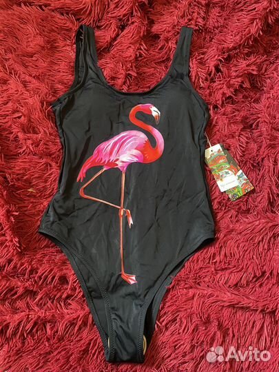 Слитный купальник