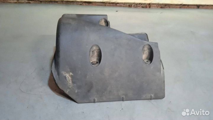 Резонатор воздушного фильтра Mercedes-Benz Vaneo