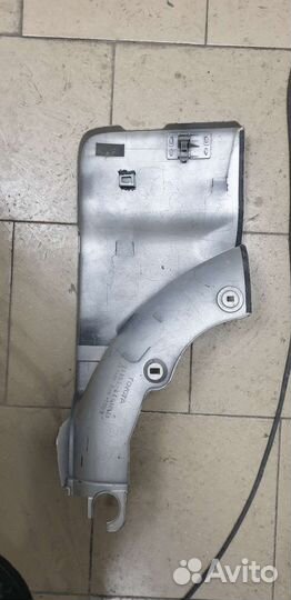 Toyota rav 4 30 накладка крышки багажника