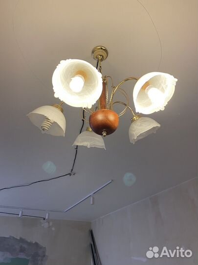 Люстра потолочная