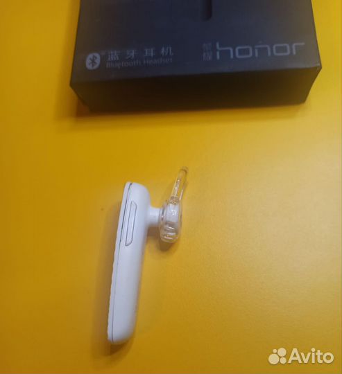 Гарнитура Bluethooth Xiaomi Honor. Новая. Комплект