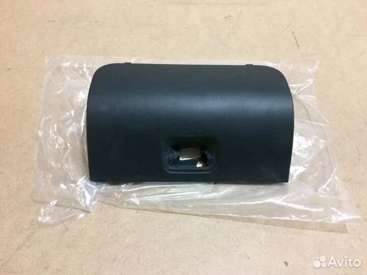 Крышка бардачка Mercedes Vito/Viano