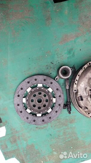 Маховик и корзина сцепления выжимной на Рено 3