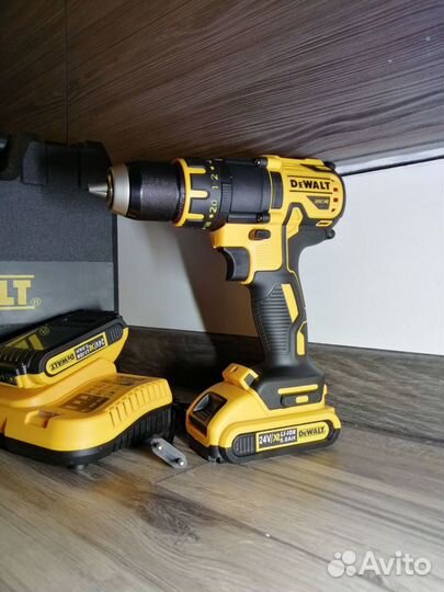 Шуруповерт dewalt 709 ударный