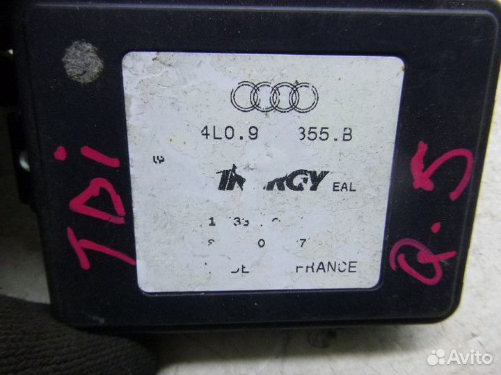 Блок электронный audi Q5 2008