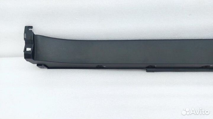 Накладка порога наружная правая Lixiang L9 1