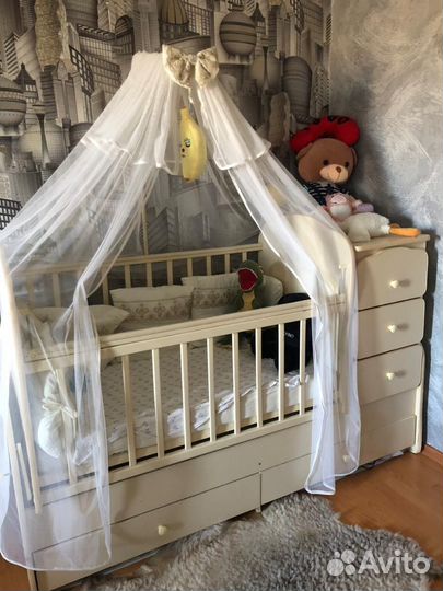 Детская кроватка