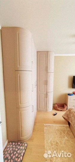 Шкаф распашной угловой