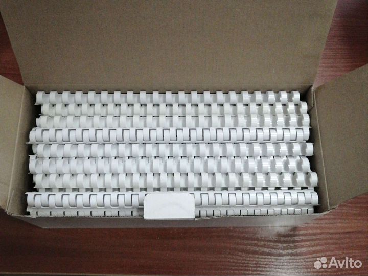 Пружинки для переплёта 14 мм на 21 кольцо пластик