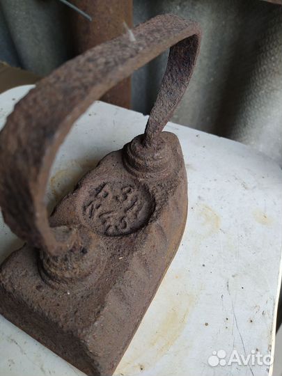 Утюги чугунные