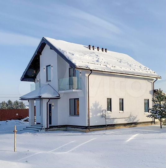 Коттедж 191 м² на участке 10 сот.