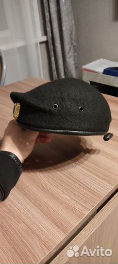 Берет черный 57 размер