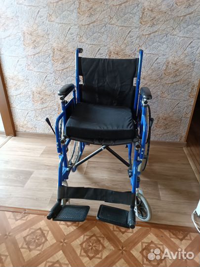Инвалидная коляска