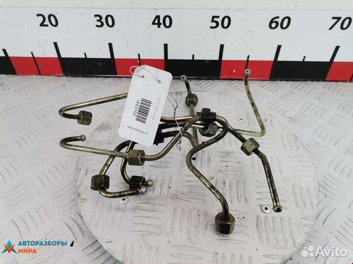 Трубка топливная Renault Laguna 1996 7700101351