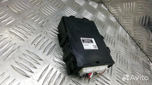 Блок управления АКПП toyota prius XW30 (6SE01NC04)