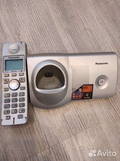 Телефон Panasonic