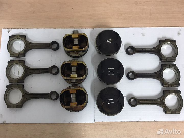 Шатун с поршнем Субару EZ30