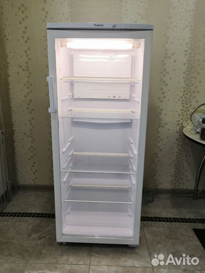 Холодильник витрина. Как новый. На гарантии