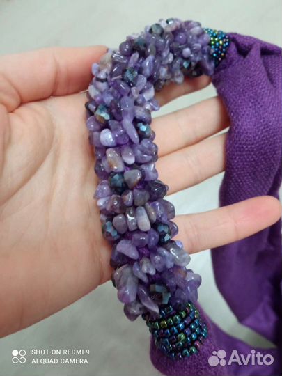 Красивый новый шарф с бусами из Филиппин