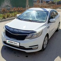 Kia Rio 1.6 AT, 2015, 179 000 км, с пробегом, цена 800 000 руб.