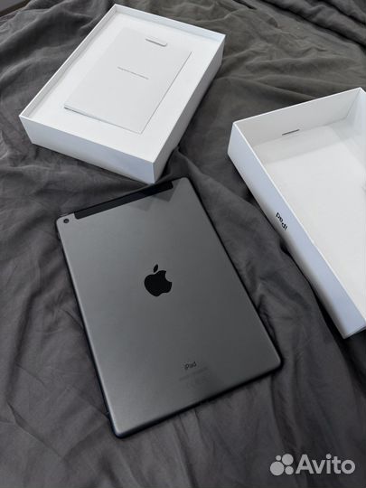 iPad 8 поколения 32gb Wi-Fi + Cellular