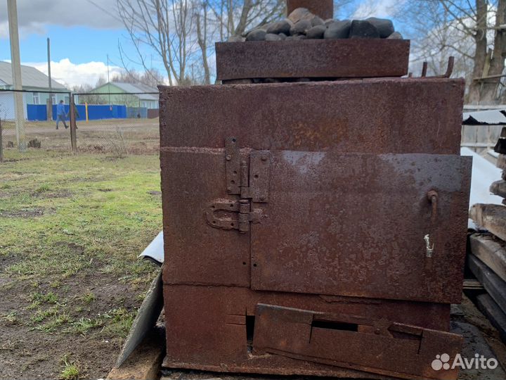 Печь для бани с трубой и баком для воды
