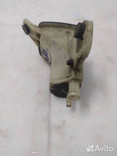 Бачок гидроусилителя