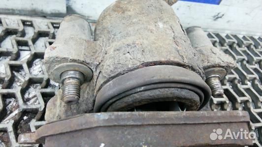 Суппорт тормозной передний правый skoda octavia A4