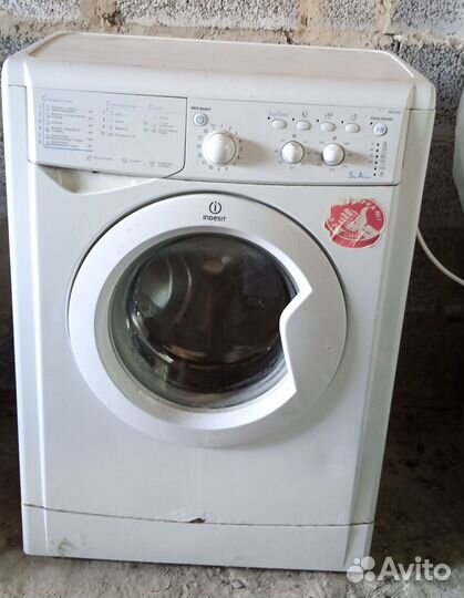 Стиральная машина indesit на запчасти или восстан