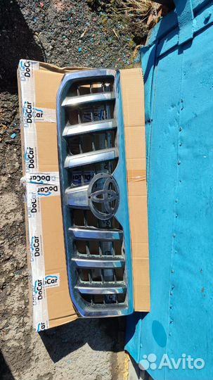 Решетка радиатора Toyota Land Cruiser Prado 120