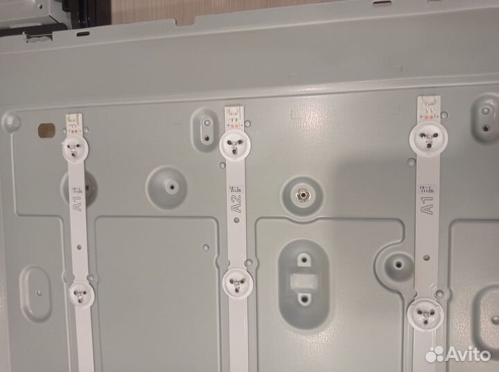 Комплект подсветки на LG 32LA615V