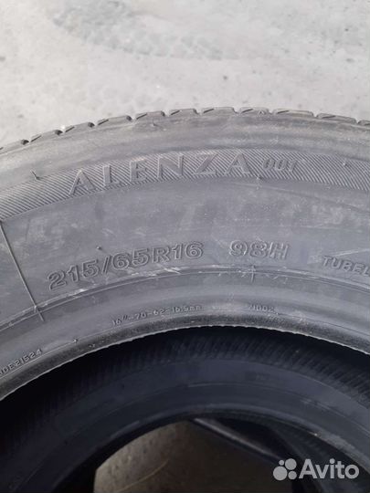 Bridgestone Alenza 001 215/65 R16 98H