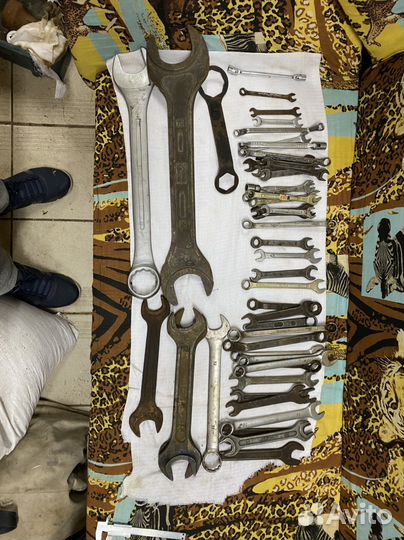 Набор ключей и головок