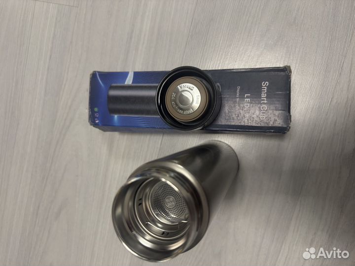 Термос с датчиком температуры новый