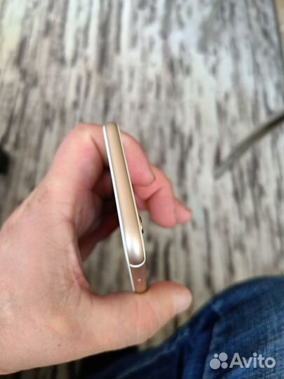 iPhone 6S, 32 ГБ