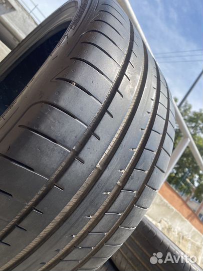 Goodyear Eagle F1 Asymmetric 3 225/40 R19 и 255/35 R19 96Y