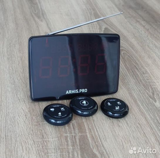 Влагозащищенная кнопка вызова официанта и табло