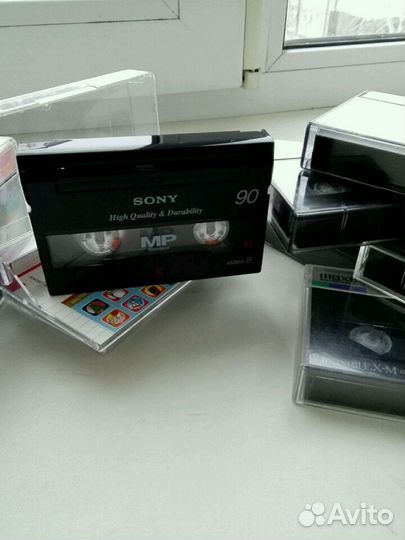 Видеокассеты Digital8